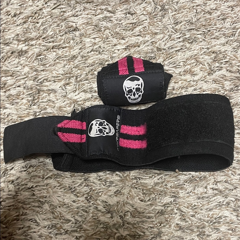 Gymreapers Pink & Black Wrist Wraps